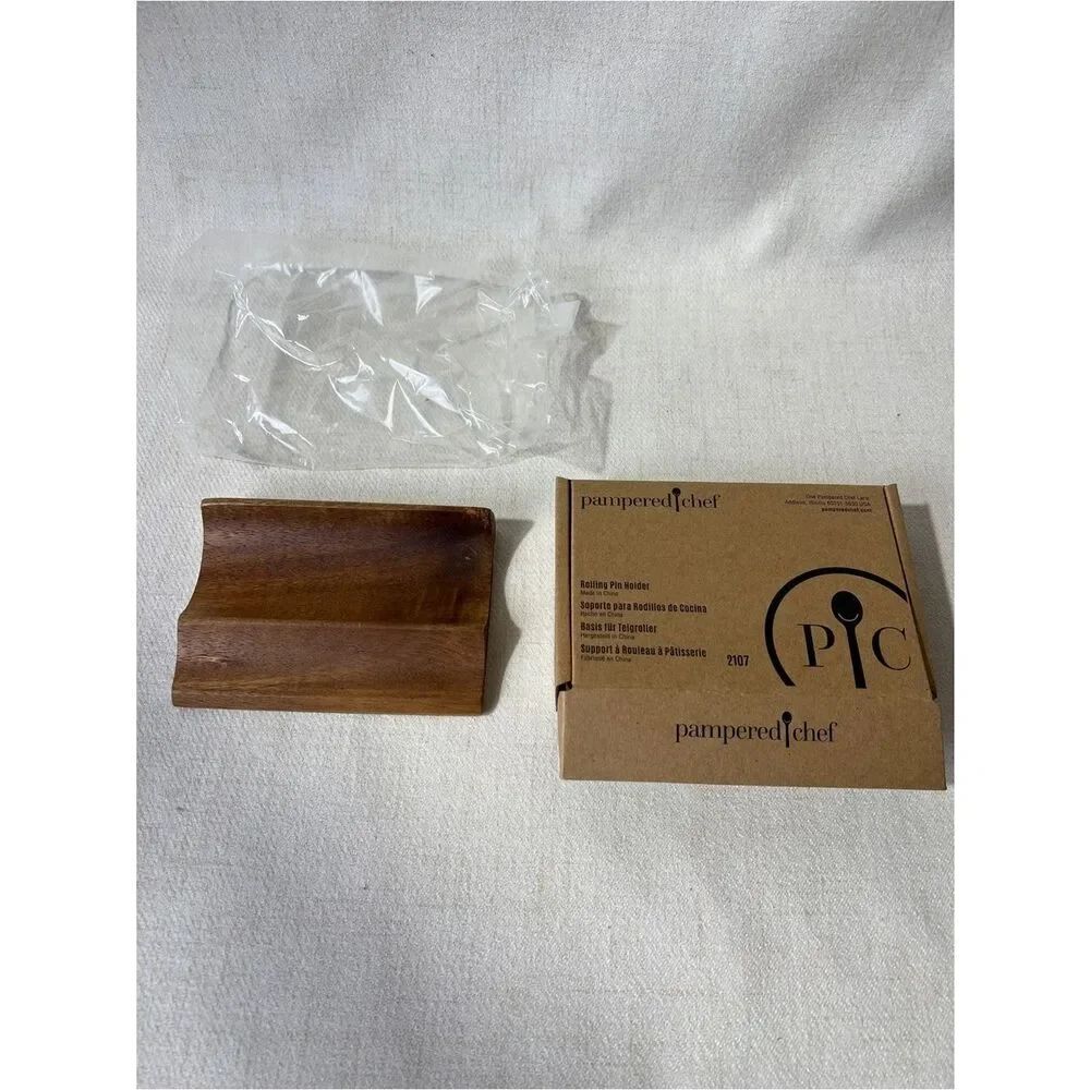 Pampered Chef Wooden Rolling Pin Holder #2107 Acacia Wood w/ Box